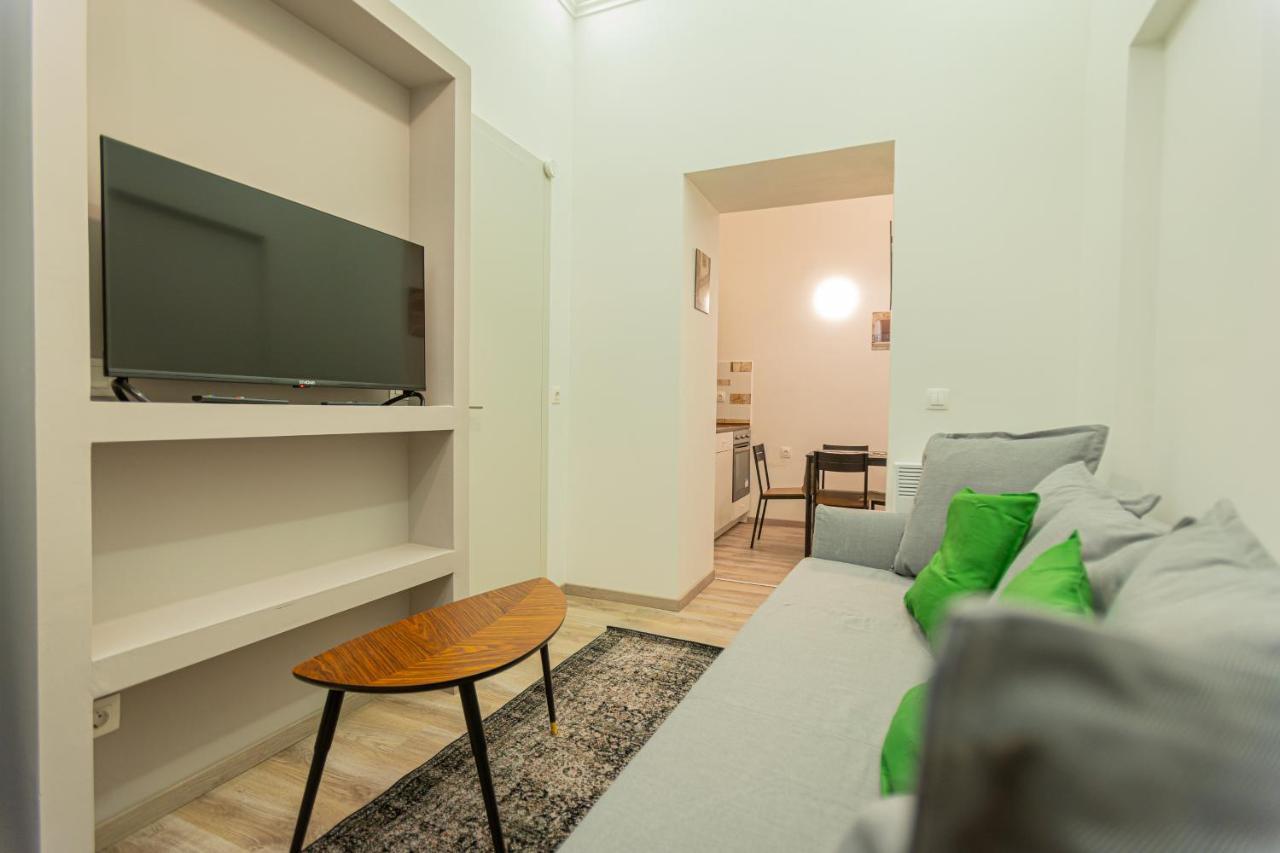 Downtown Studio Flat In Budapest, Mona Exterior photo